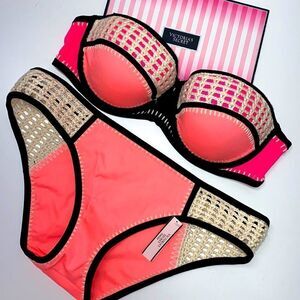 🔥🏖VICTORIA SECRET  swimsuit The flirt bandeau (no straps) cheeky   New